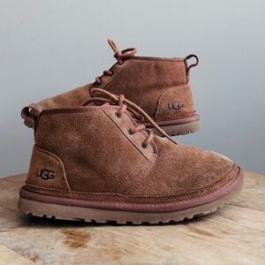 UGG Women’s Neumel Chestnut Suede Chukka Boots Sz 9 Shearling Lined